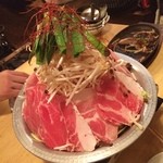 吉﨑食堂 - アグー豚のラー油鍋！