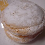 手作りケーキの店　タルト - ブッセ（生チーズ）