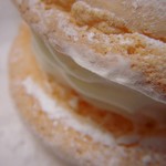 手作りケーキの店　タルト - ブッセ（生チーズ）