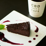 HealthyTOKYO CBD Shop&Cafe Daikanyama - vegan Chocolate Cake