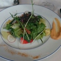 レスプリ ドゥ クゥー ドゥ フランス - お手軽コース前菜フルーツサラダ