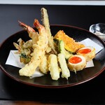 Koubaiya - えびと地元新鮮野菜の天ぷら盛合せ