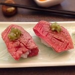 居酒屋　きゃぷてんじゃっく - サーロインの炙りにぎりｗ