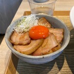 宍道湖しじみ中華蕎麦 琥珀 - 吊るし焼きバラ丼