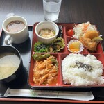 Naebo Doori Shiawase Shokudou - 日替わり定食　ホットコーヒー550