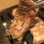 タンとレモンサワー焼肉じゅうたん - 