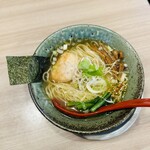 麺屋 燕 - 手火山かつおそば(塩)  900円
            大盛り　100円