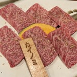 A5仙台牛焼肉 肉豊作 - 