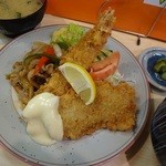 洋食の店　ぺいざん - 焼肉風味焼き＆白身魚フライ＆ジャンボエビフライのセット