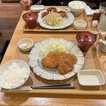Tonkatsu To Kafe Aratama - 