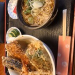 朝日屋 - 1400円ぐらい