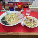 ラーメン かいざん 船橋店 - かいざんラーメン、ネギ丼①