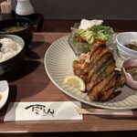 愛えん - 料理写真:唐揚げ＆あじフライランチ