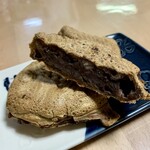 鯛焼本舗 遊示堂 東駅前店 - たい焼き ¥150