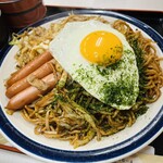 Oobanyaki Matsumoto - スペシャルは、野菜、玉子、肉、いか、ウィンナ入り。