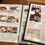 サイアムセラドン - アボカドと鶏肉のカレーと迷った。