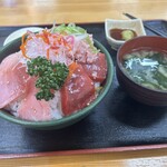 みなと市場 小松鮪専門店 - 