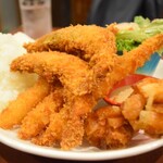 海老料理専門 プラウン＆ロブスターバー えびっとる - 