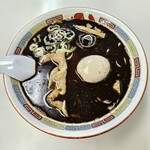 Hachiya - しょうゆラーメン　焦がしラード濃いめ！インパクト大でしょ！