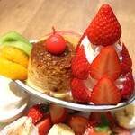 福カフェ - プリンアラモード部分。