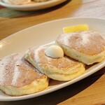 コナズ珈琲 甲府店 - クラシックパンケーキ