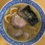 中華そば 青葉 - 上からはこんな感じ。