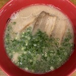 長浜ラーメン博多屋 - 長浜ラーメン830円