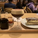 スターバックス リザーブ ロースタリー トウキョウ - 