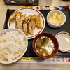 Miyoshino - 大盛り餃子定食(810円)です。