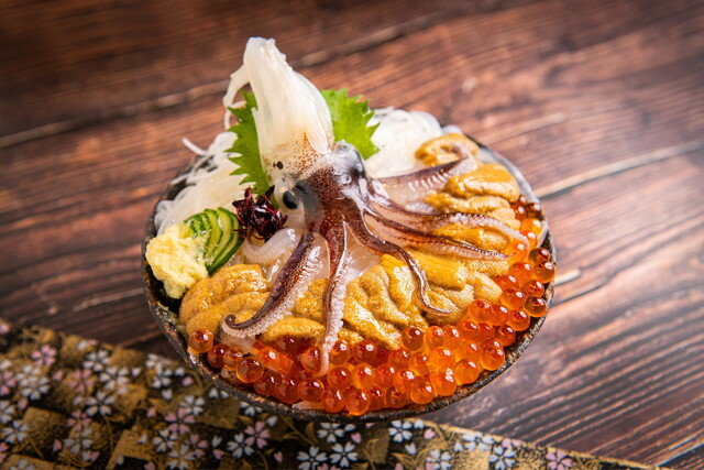 うに専門店 世壱屋 函館魚まさ店 - 中央病院前/海鮮丼 | 食べログ