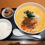 デニーズ - 胡麻香る四川担々麺セット（1298円）
