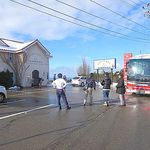 ラ・ポルタブルー - 店舗前の駐車場、貸切バスで乗り付けました！