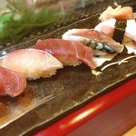 Fuji Zushi - 840円ランチにぎり