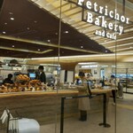 Petrichor Bakery and Cafe - 店内の様子