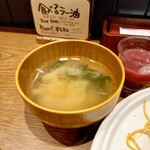 山本のハンバーグ - お味噌汁
