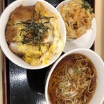 Irorian Kiraku - ミニかつ丼セット　かき揚げトッピング