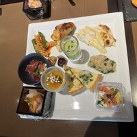 ブッフェアンドカフェ スロープサイドダイナー ザクロ - 