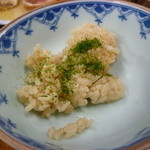 菊一 - サービスで頂いた「茶飯」一口分。　（もちろん普通はお茶碗に一杯です）