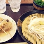 麺工棒 宇部本店 - ざるうどん440円  おでん三つ