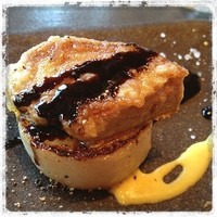 鉄板焼 摩天楼 東京スカイツリー・ソラマチ店 - ランチの摩天楼コース、フォアグラ。
                  フォアグラって旨いね～w
                  バルサミコ酢でも、単に塩でもええわ～♪