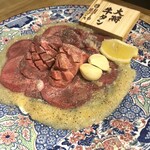 Okome To Yakiniku Niku No Yoichi - 