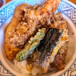 のれんと味 だるま料理店 - 天丼アップ