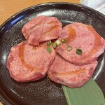 Yakiniku Sanga - 特選厚切りタン塩