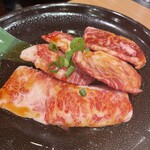 焼肉 山河 - 
