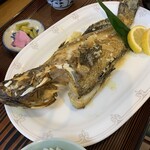 仲泊海産物料理店 - 