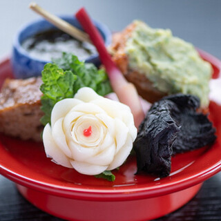 京野菜を中心に全国から「いいもの」を厳選して作る精進料理