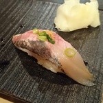 鮨 波やし - ［４回目］鯵の握り