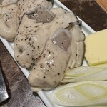 Mo heji - 牡蠣のバター焼き