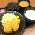 [Monday] Oyama Chicken Cutlet Set Meal *Large servings available