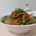 町中華屋台 飯田 - 肉もりもりスタミナラーメン 1480円、各日200杯限りになります